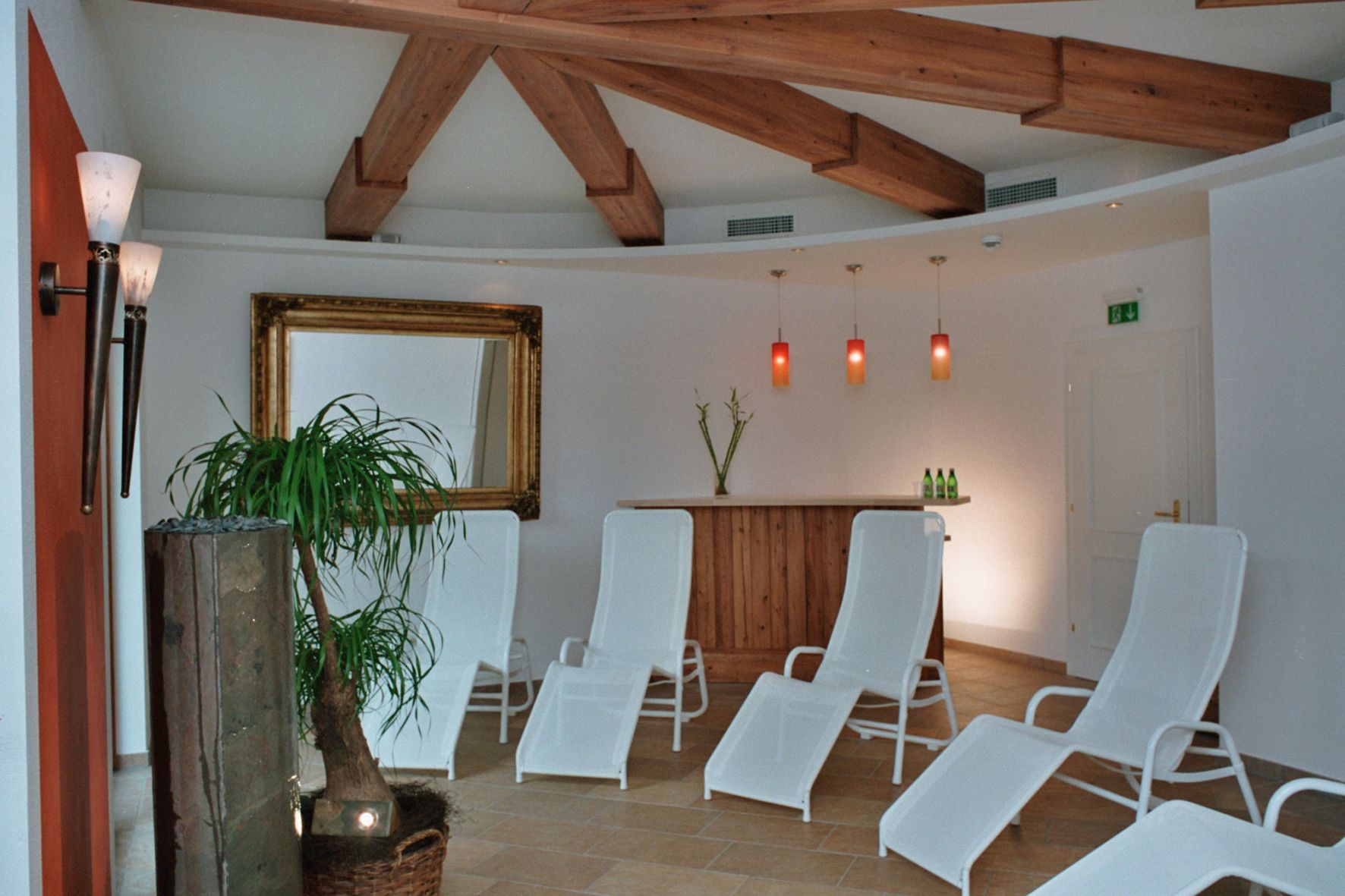 Sauna, steam room, massages