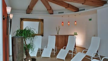 Sauna, steam room, massages