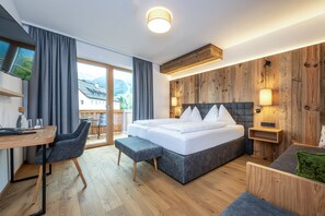 Premium bedding, in-room safe, individually furnished, desk - Hotel Goldener Stern (Abtenau)