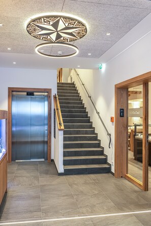 Interior entrance - Hotel Goldener Stern (Abtenau)