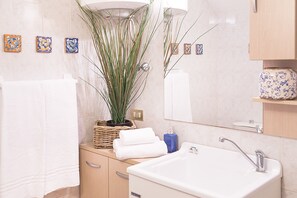 Appartement (Casa Siciliana 06) | Salle de bain