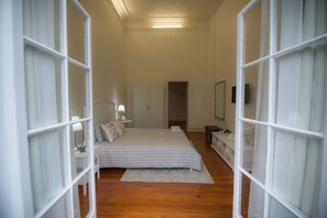 Habitación Confort doble, 3 habitaciones, vistas a la ciudad | Vistas desde la habitación