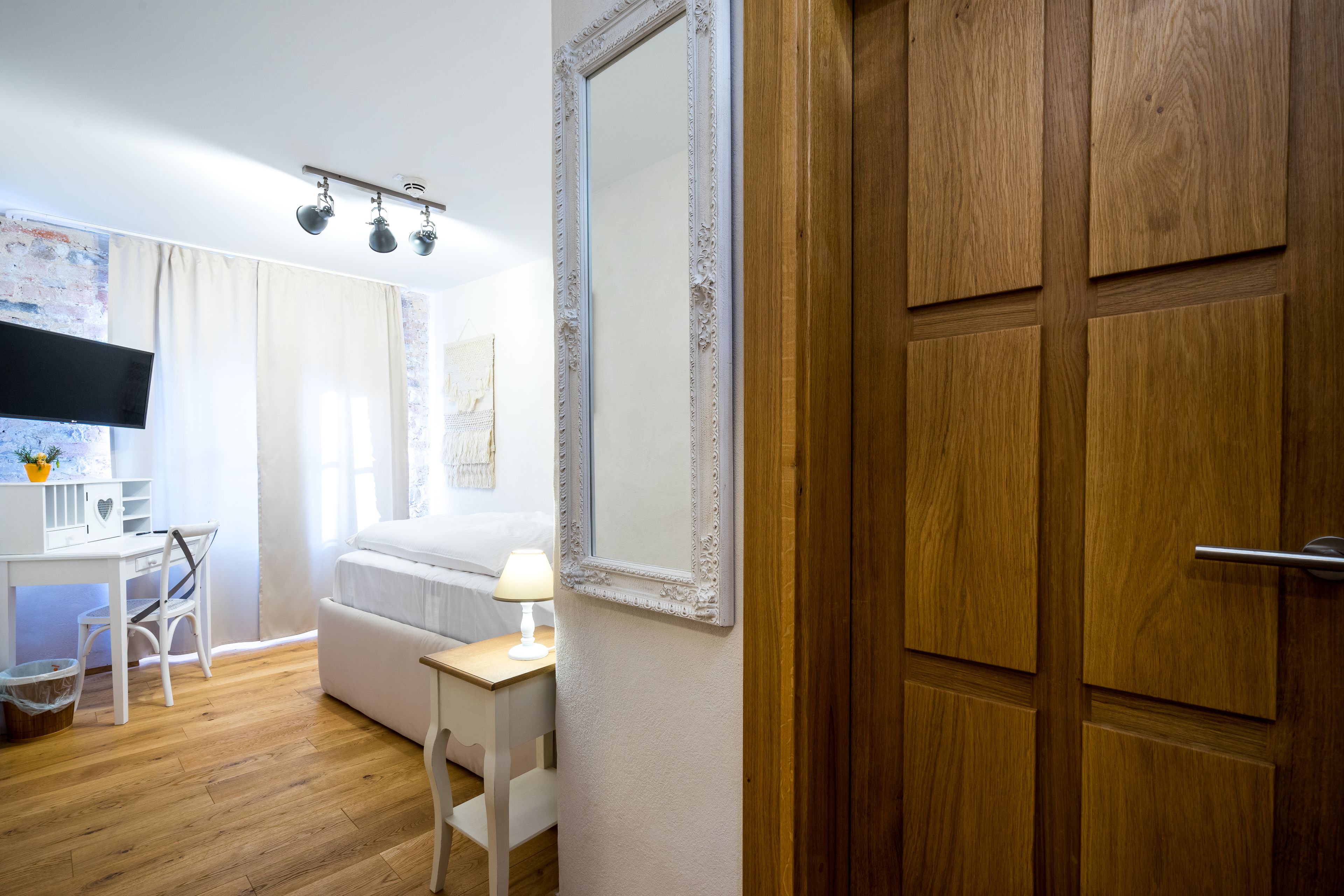 standard single room | individually decorated, individually furnished, desk, blackout curtains