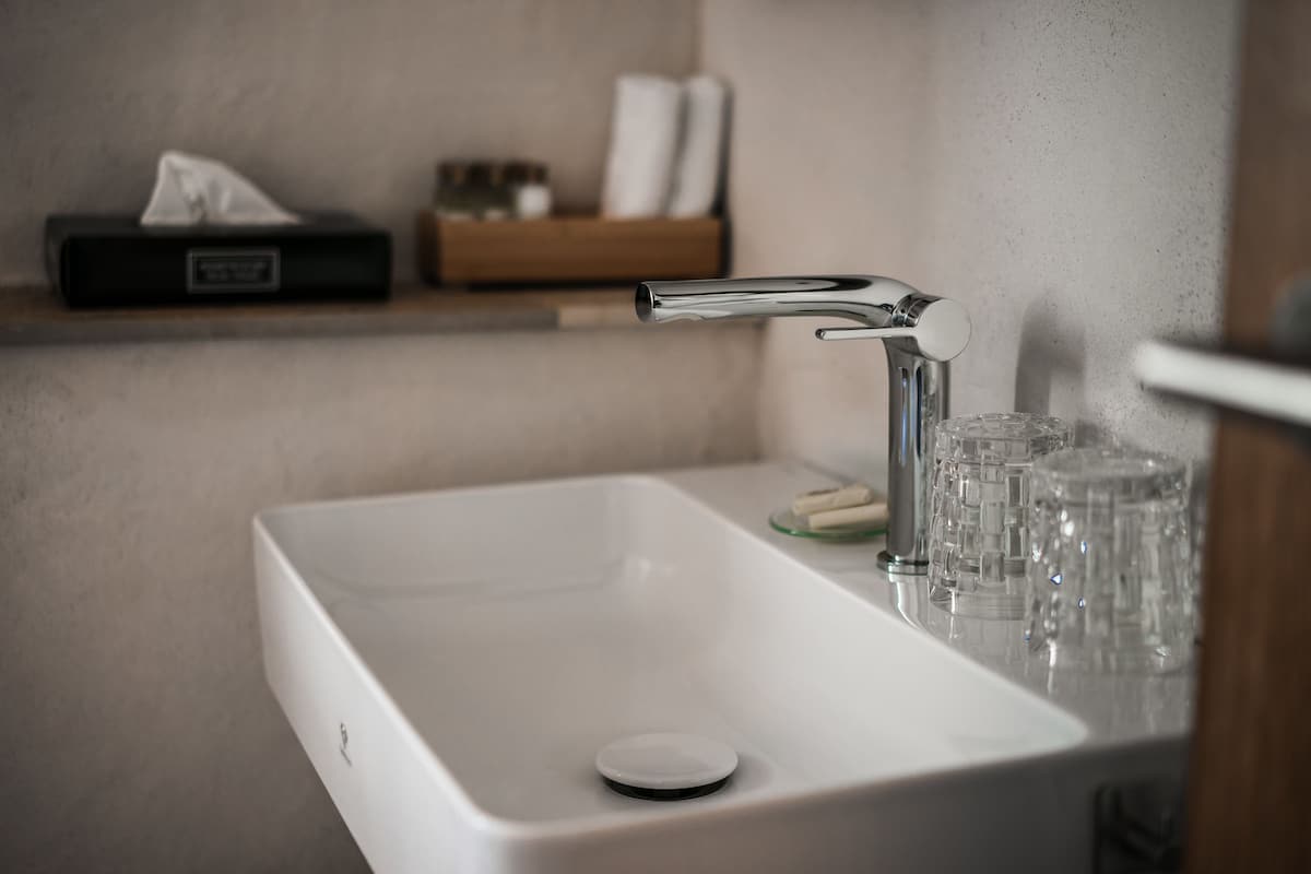 junior suite | bathroom sink