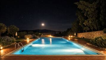 AuĂenpool (je nach Saison geöffnet)