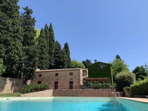 Seasonal outdoor pool - Fattoria Lornano Winery (Monteriggioni)