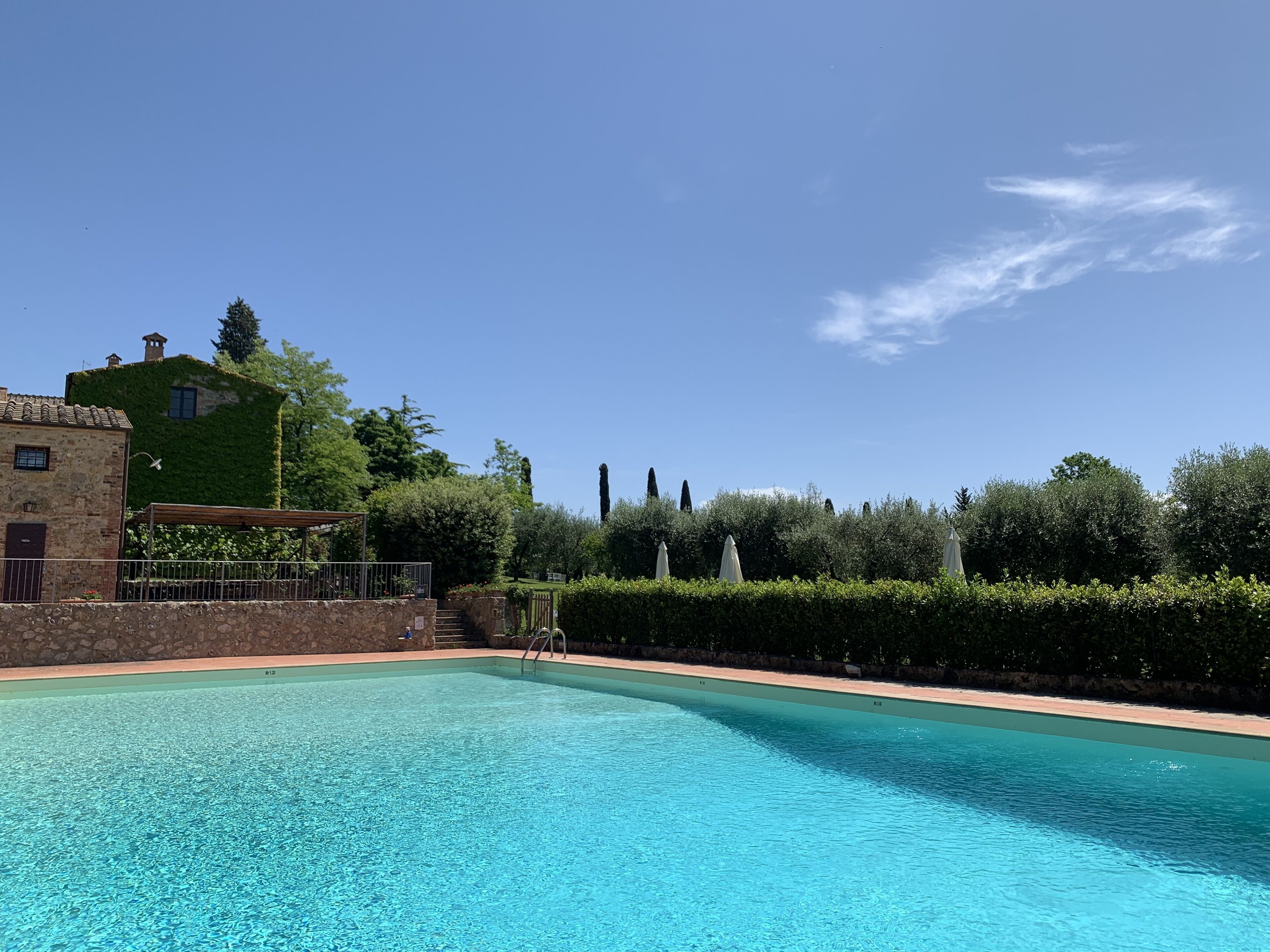 Piscina externa sazonal