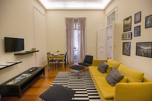 Lobby sitting area - Casa da Matriz (Ponta Delgada)