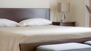 Basic Double Room, 1 Bedroom, City View | Free WiFi, bed sheets - Casa da Matriz (Ponta Delgada)