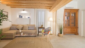 Unclassified image, 3 of 21, button - Casa Siciliana 23 (Noto)