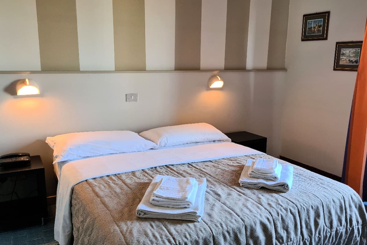 In-room safe, desk, free cribs/infant beds, rollaway beds