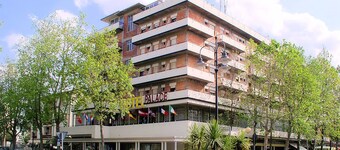 Hotel Palace