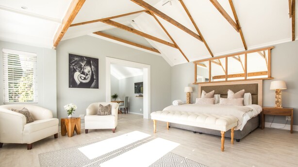 Executive-Suite, 1 King-Bett, mit Bad, Gartenblick | Hochwertige Bettwaren, Schreibtisch, Bügeleisen/Bügelbrett