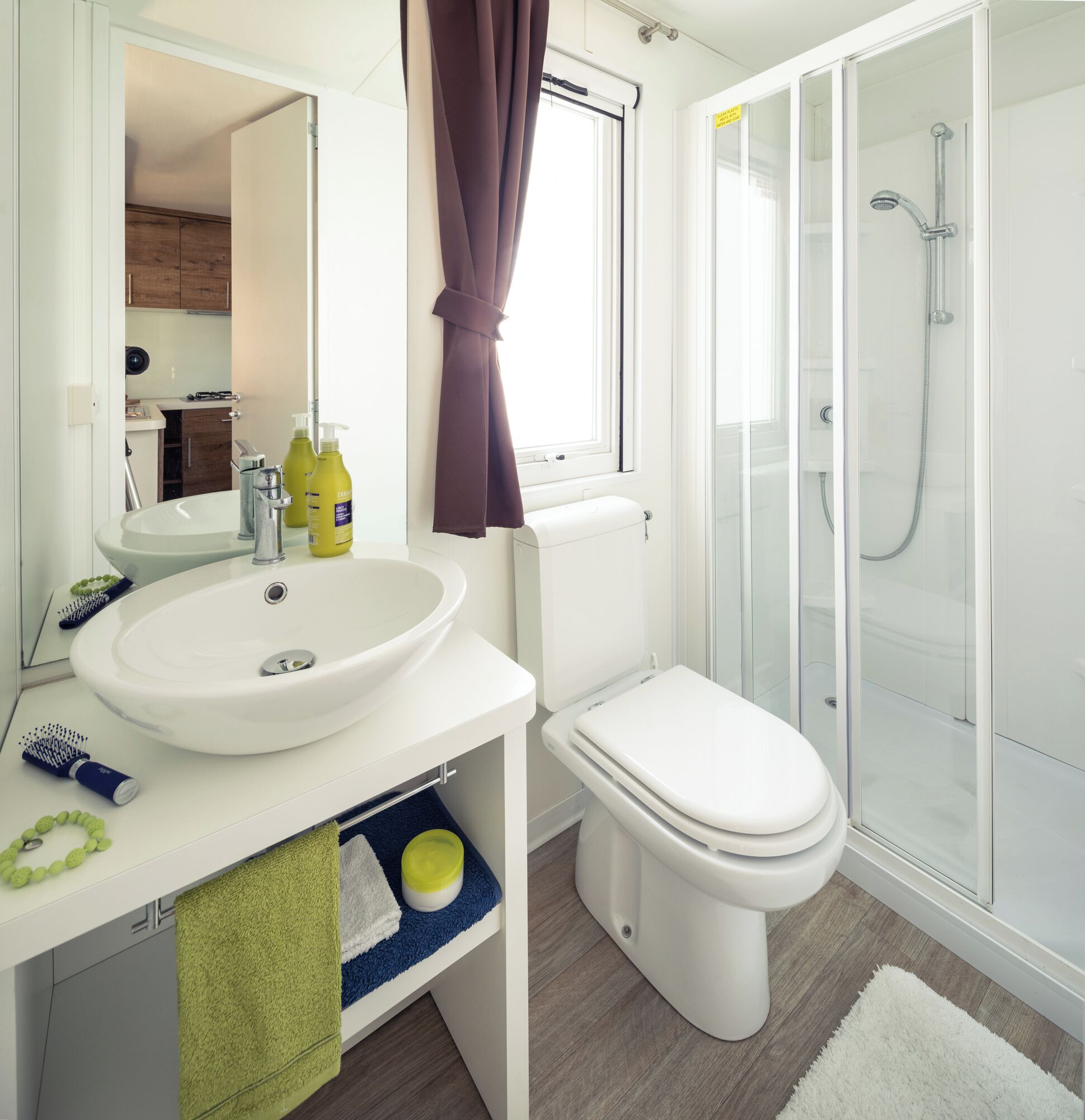 Deluxe Mobile Home, 3 Bedrooms (Beach Access Included) | Bathroom | Shower