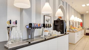 Mittagessen und Abendessen, lokale KĂŒche