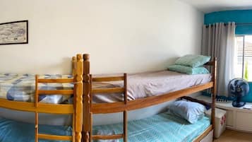 Quarto família, várias camas, vista para a cidade | 2 quartos, roupas de cama antialérgicas, individualmente decorados