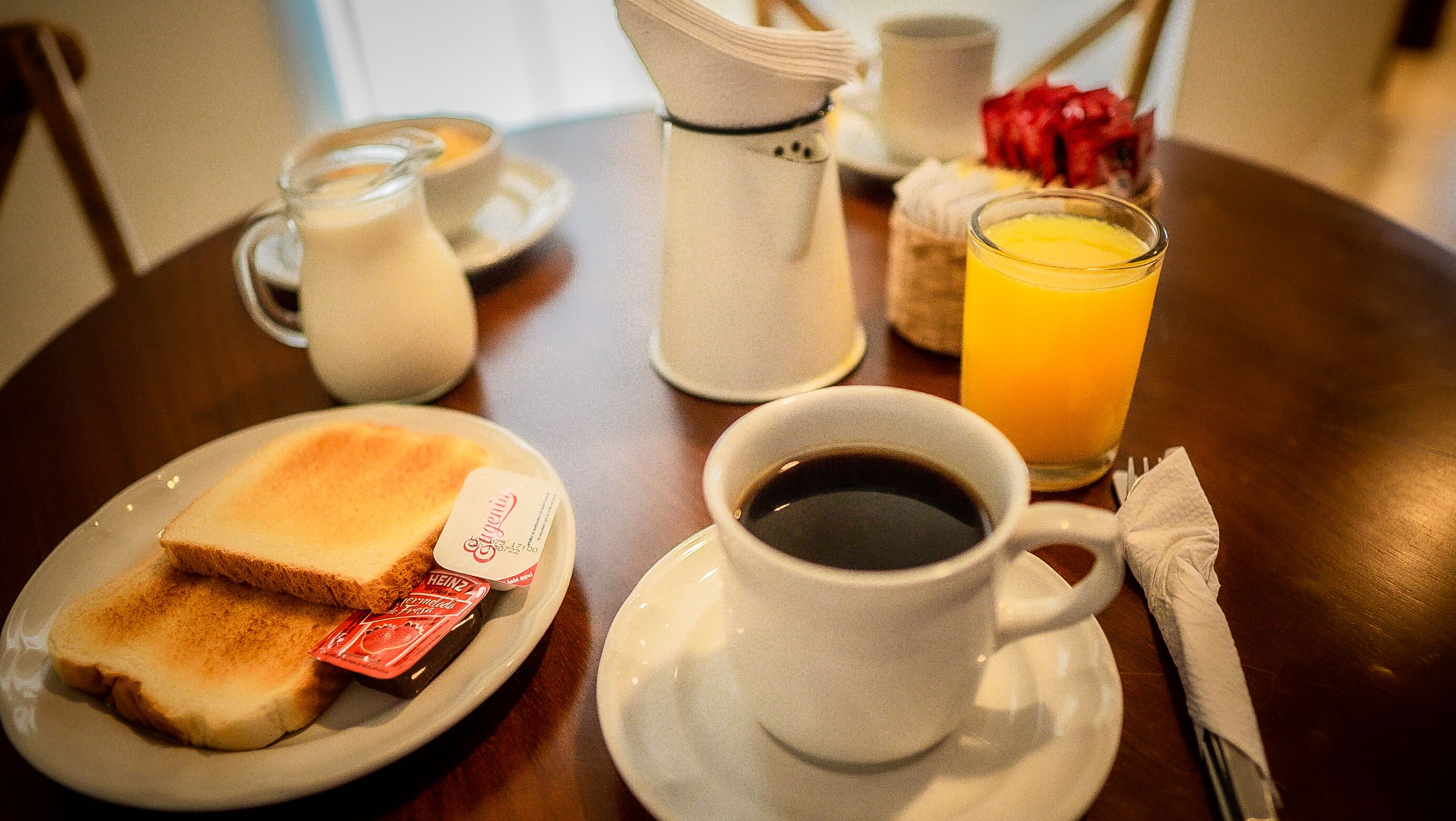 junior suite | private kitchen | microwave, coffee/tea maker