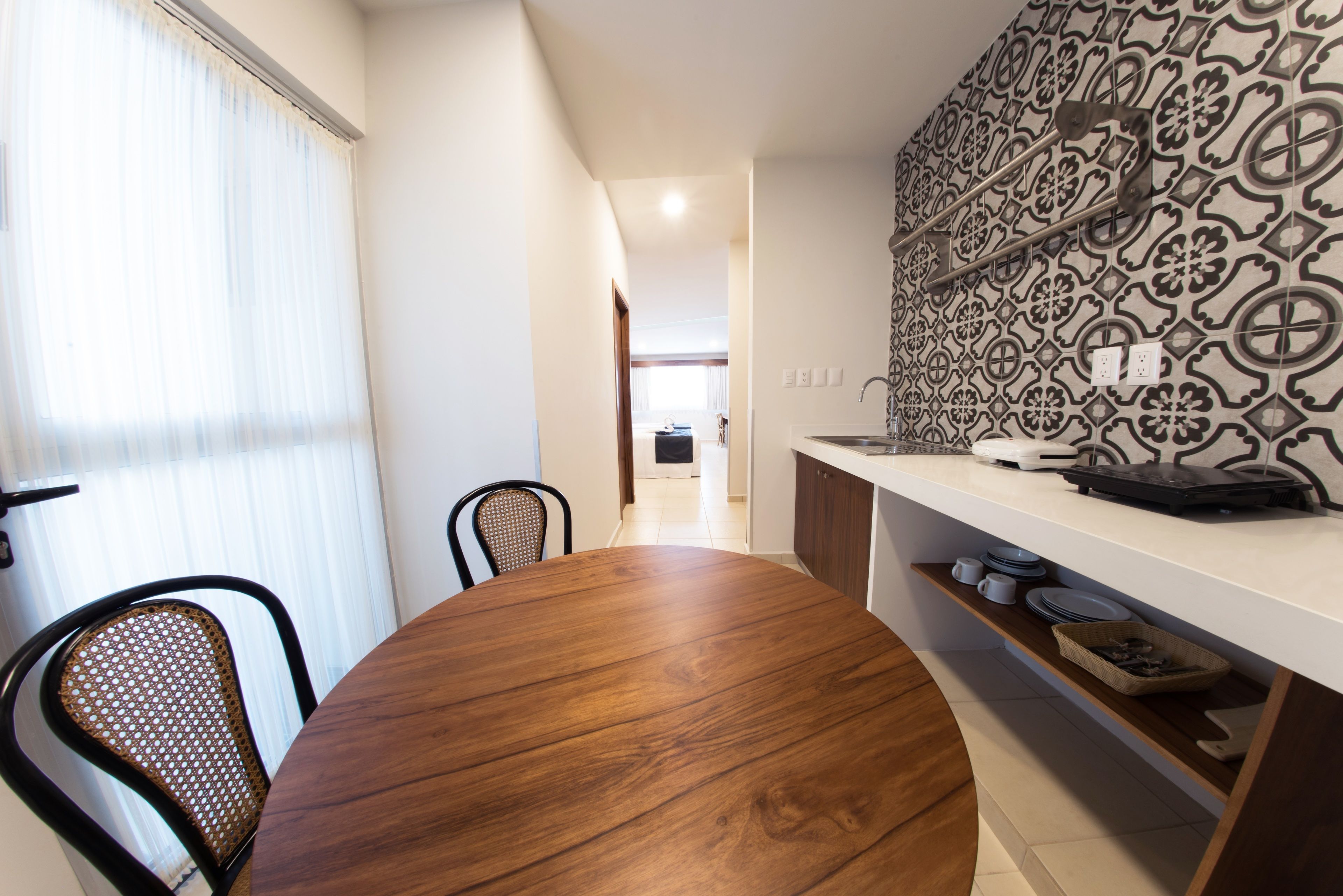 junior suite | private kitchenette | microwave, coffee/tea maker