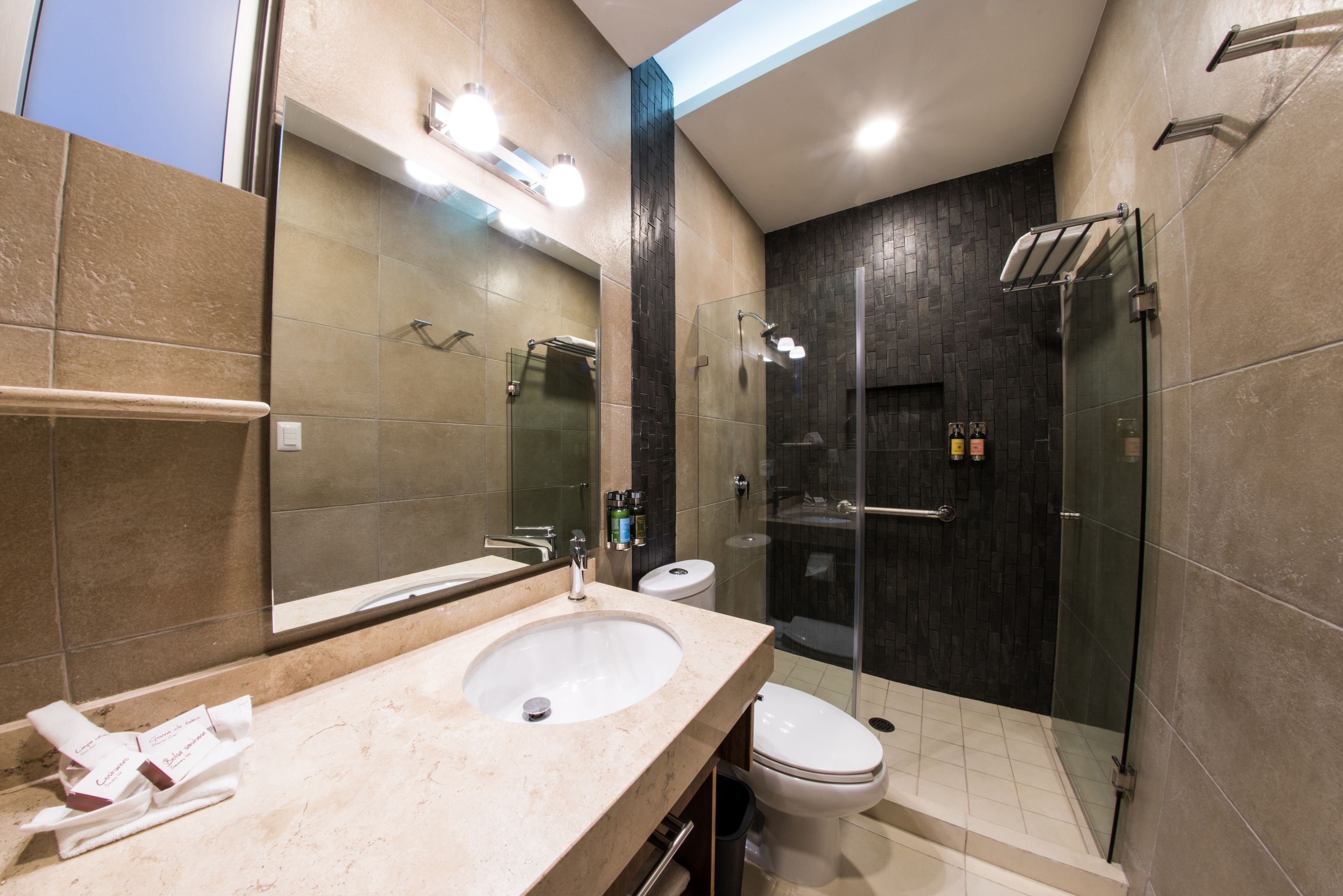 Photo - Hotel Clipperton