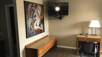 Standard Double Room, 2 Double Beds | Bathroom sink