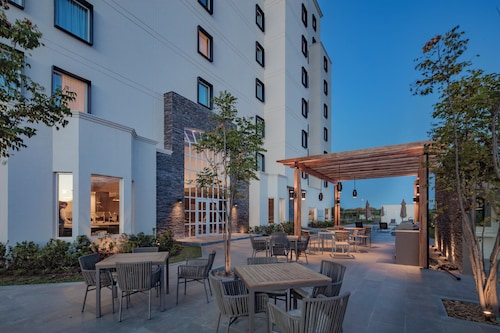 Staybridge Suites Irapuato by IHG