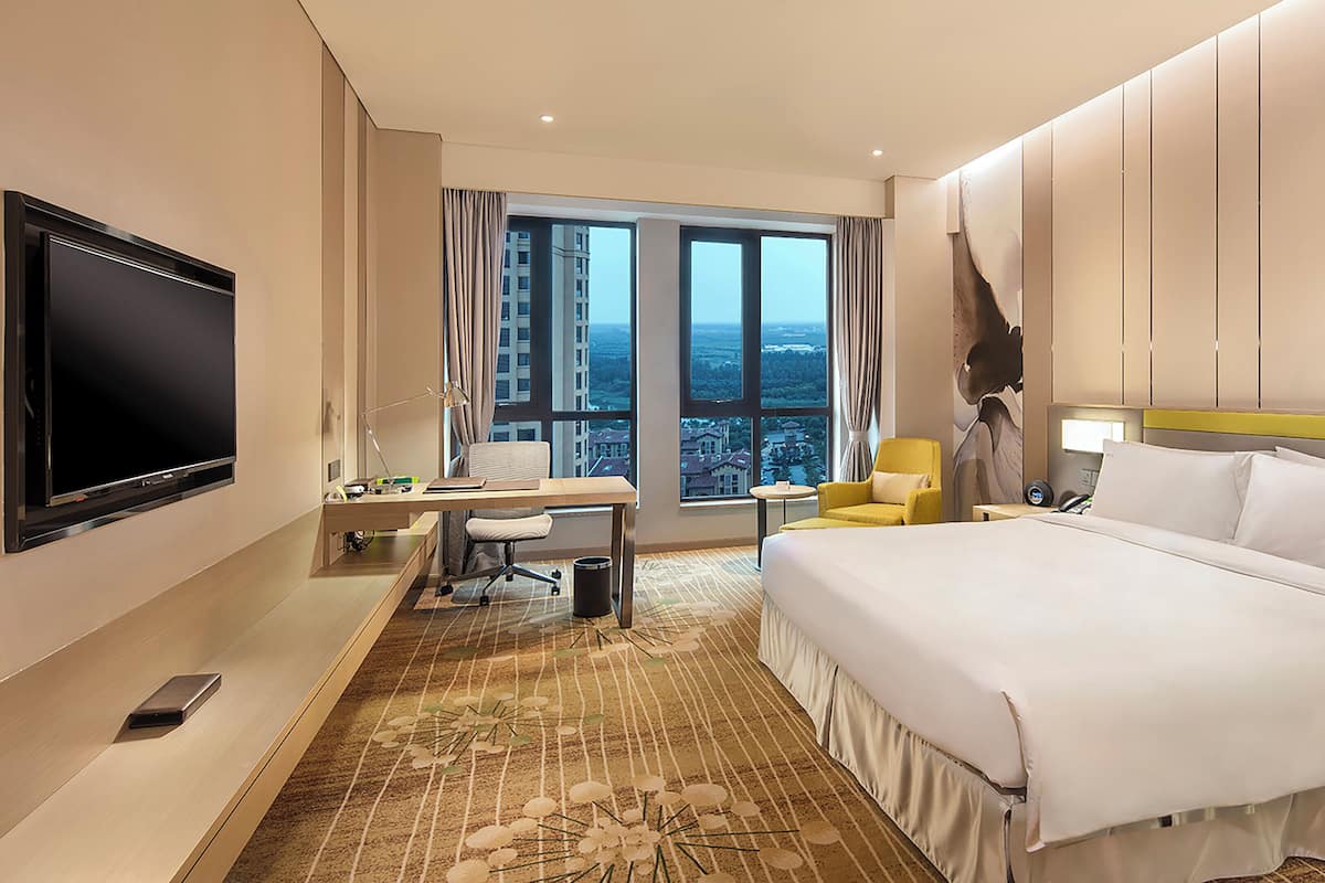 Minibar, in-room safe, soundproofing, iron/ironing board