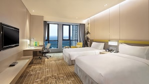 Minibar, in-room safe, soundproofing, iron/ironing board - Holiday Inn Tianjin Wuqing (Tianjin)