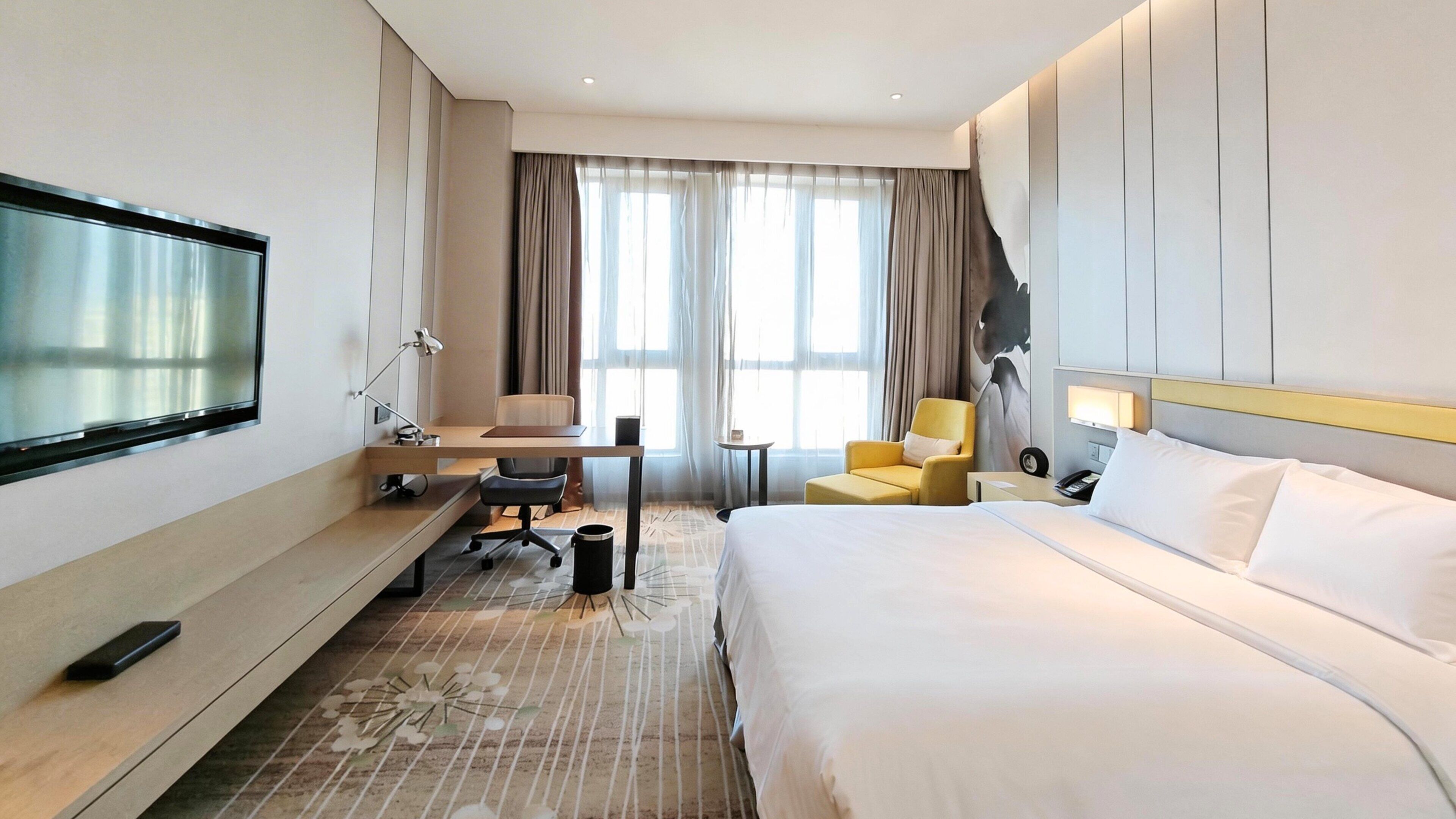 Minibar, in-room safe, soundproofing, iron/ironing board