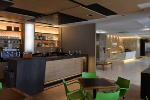 Free daily buffet breakfast  - Hotel Brizo Salta (Salta)