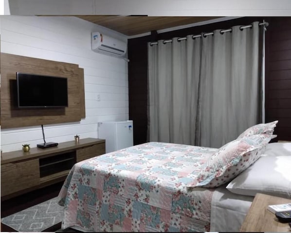 Minibar, free WiFi, bed sheets - Beto Pousada (Penha)
