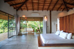 Egyptian cotton sheets, premium bedding, memory-foam beds, in-room safe - Villa guanacaste luxury resort (Cóbano)