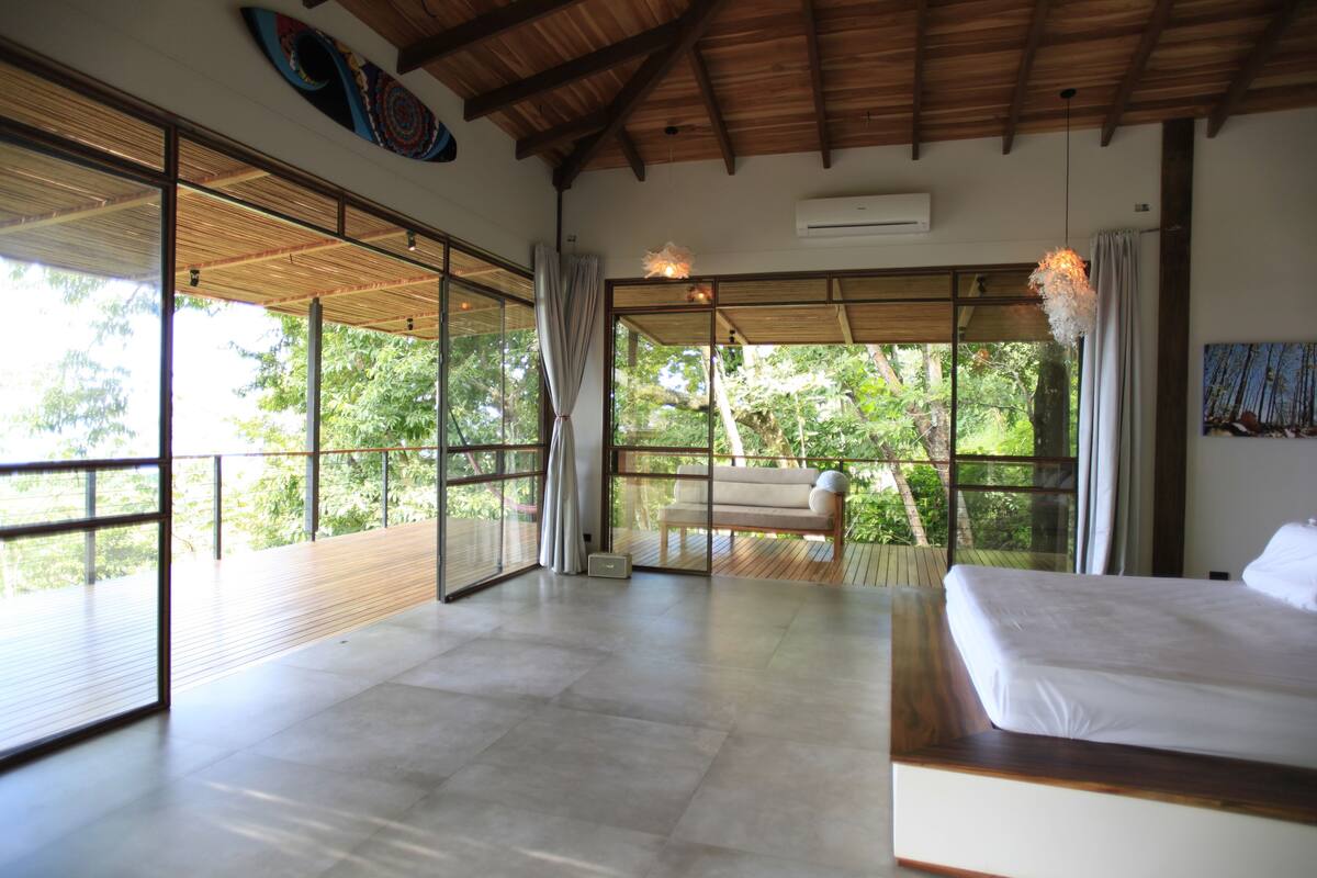 Luxury Tree House, 2 Bedrooms, Ocean View