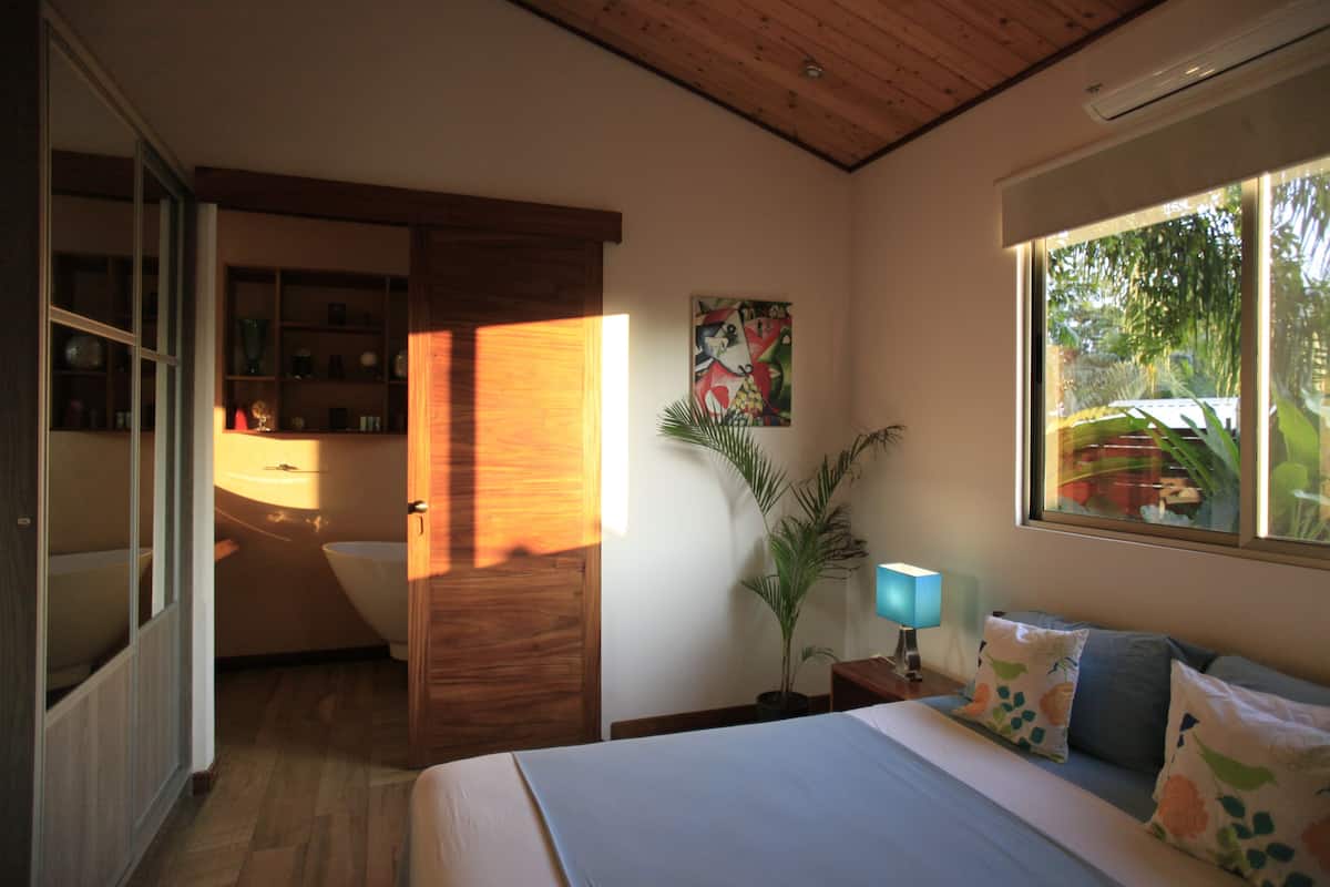 Luxury Villa, 2 Bedrooms