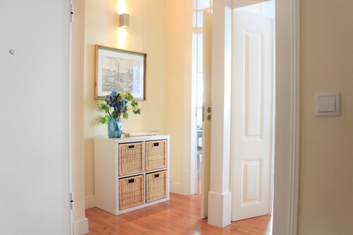 New !! Príncipe Real's, Lisbon BEST LOCATION- 18th Century Charming Appartment