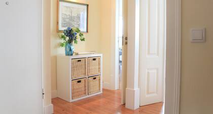 New !! Príncipe Real's, Lisbon BEST LOCATION- 18th Century Charming Appartment