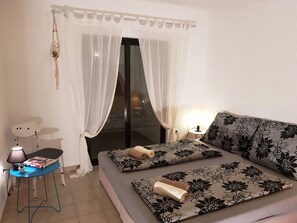 1 bedroom, desk, free WiFi, bed sheets - Casa Nostra (Funtana)