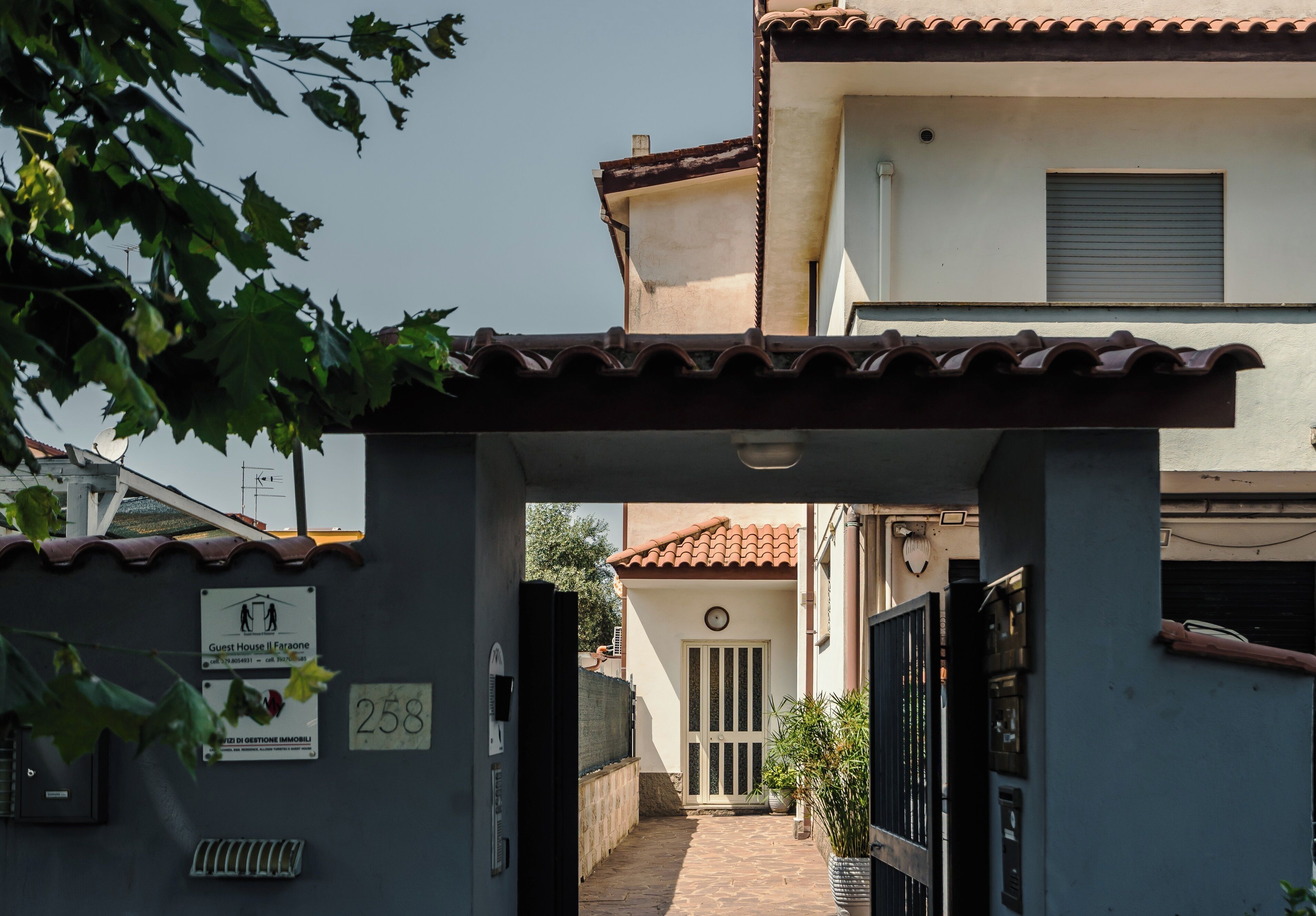Fachada da propriedade