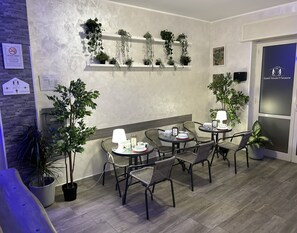 包含每日外带式早餐