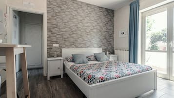 Camera Classic White, bagno privato | Quartos à prova de som, Wi-Fi de cortesia, roupa de cama