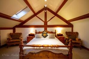 8 bedrooms, iron/ironing board, travel cot, free WiFi