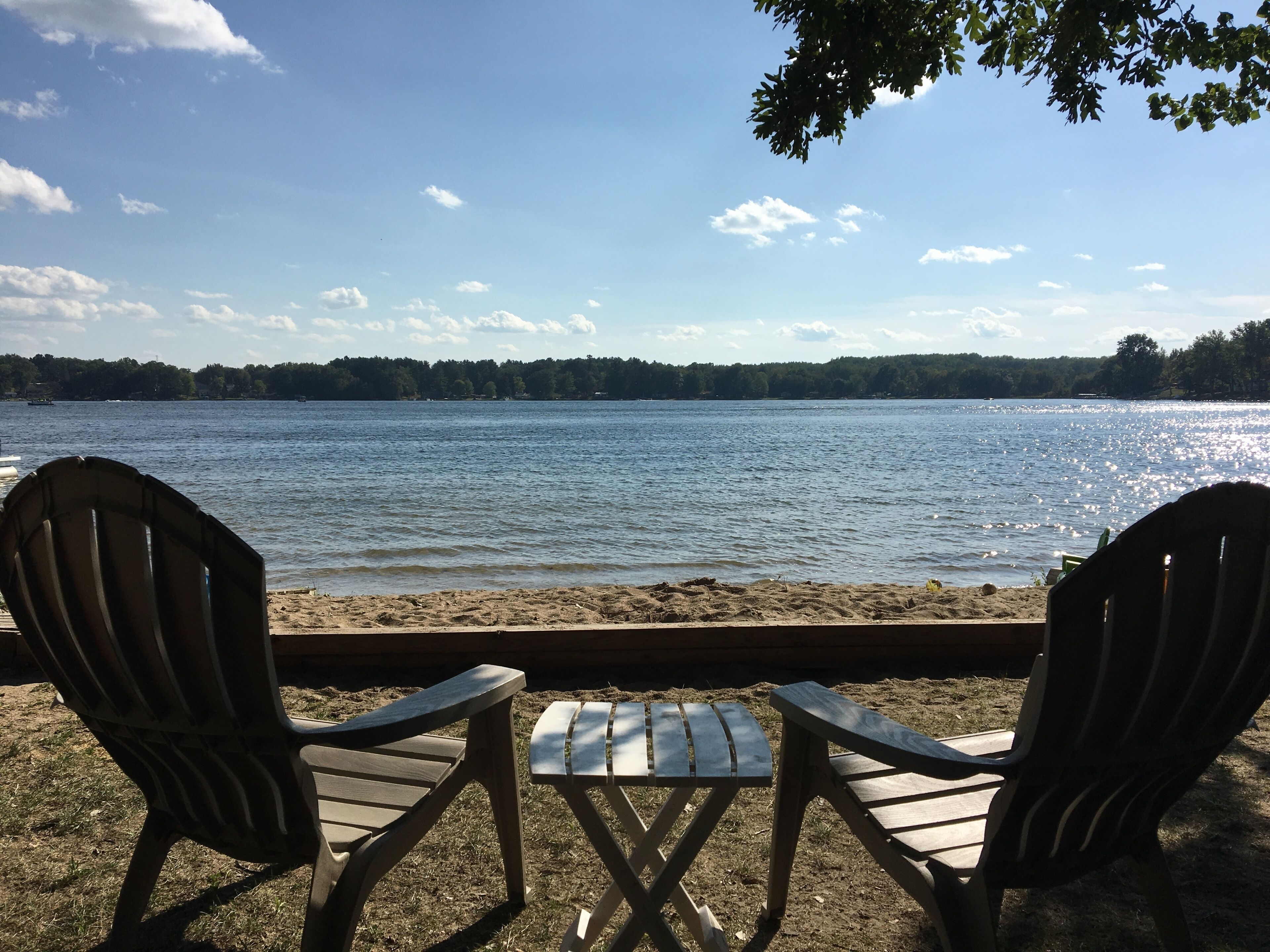 3 Br~ Cottage On Pretty Lake ~ Great Getaway & Family Vacation!