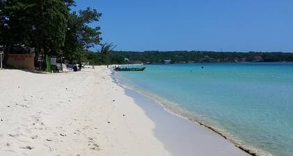 Condo confortable sur la plage