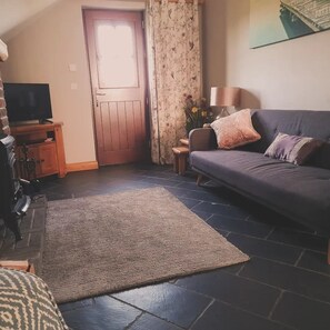 TV, fireplace, DVD player