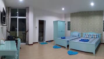 Superior Double Room | Iron/ironing board, rollaway beds, free WiFi