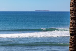 Una playa cerca, toallas de playa