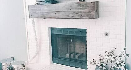 COTTAGE @ CHAPEL RIDGE - 6 kilometriä Magnolia & Bayloriin! 140+ 5 tähden arvostelut!