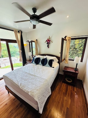2 bedrooms, in-room safe, iron/ironing board, free WiFi