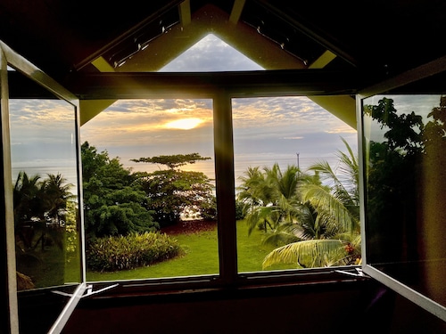 Perfect for Families, Surfers and Nature-Lovers!!