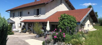 Summer and winter seasonal rental, Saturday to Saturday during school vacations 