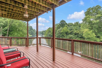 Riverfront Home with Beautiful Views of Tippecanoe River in Winamac, IN